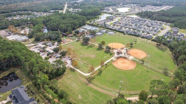Building Photo - 254 Seville Pkwy
