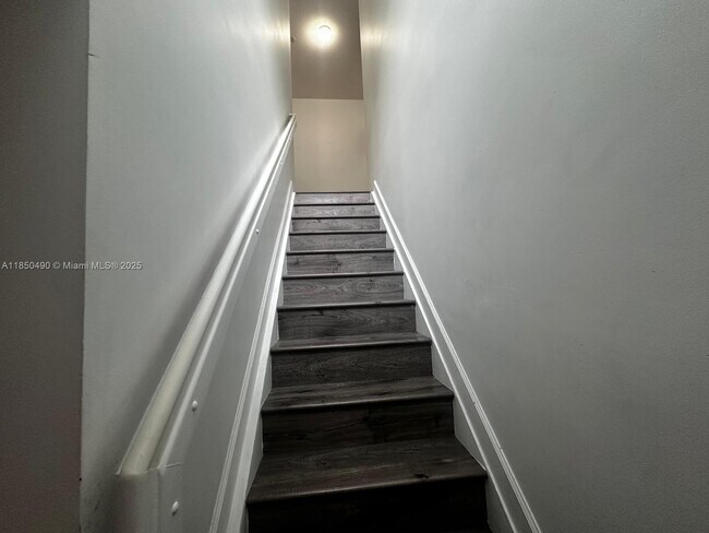 Building Photo - 12617 NW 32nd Ct