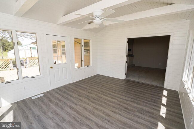 Building Photo - 14880 Concord Rd
