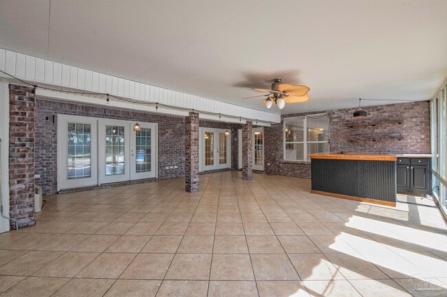 Building Photo - 2491 Parkridge Dr