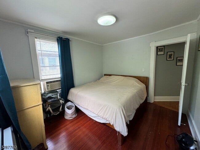 Building Photo - 226 Park St