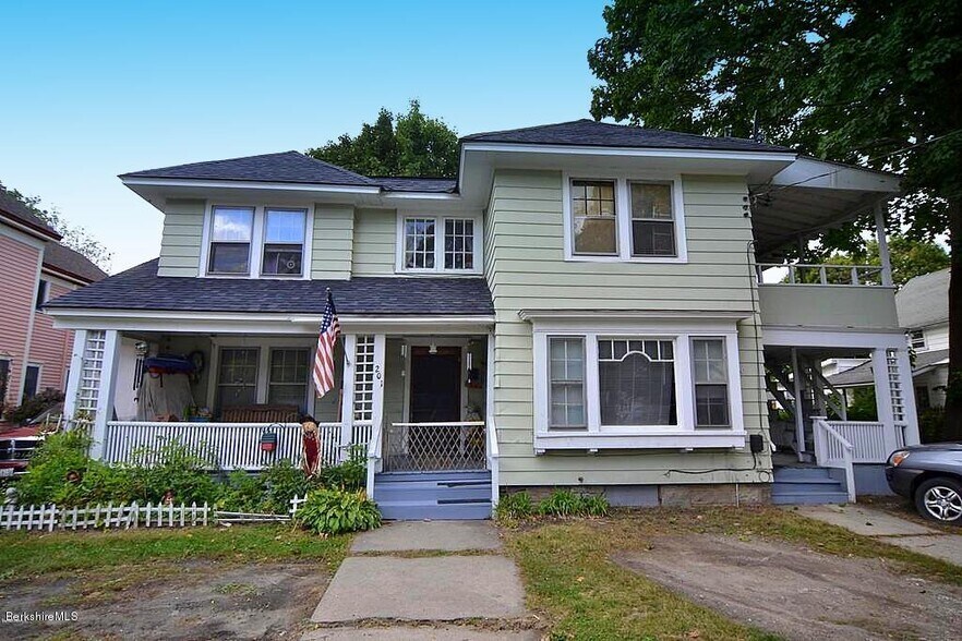 201-203 2nd Street - 201 2nd St