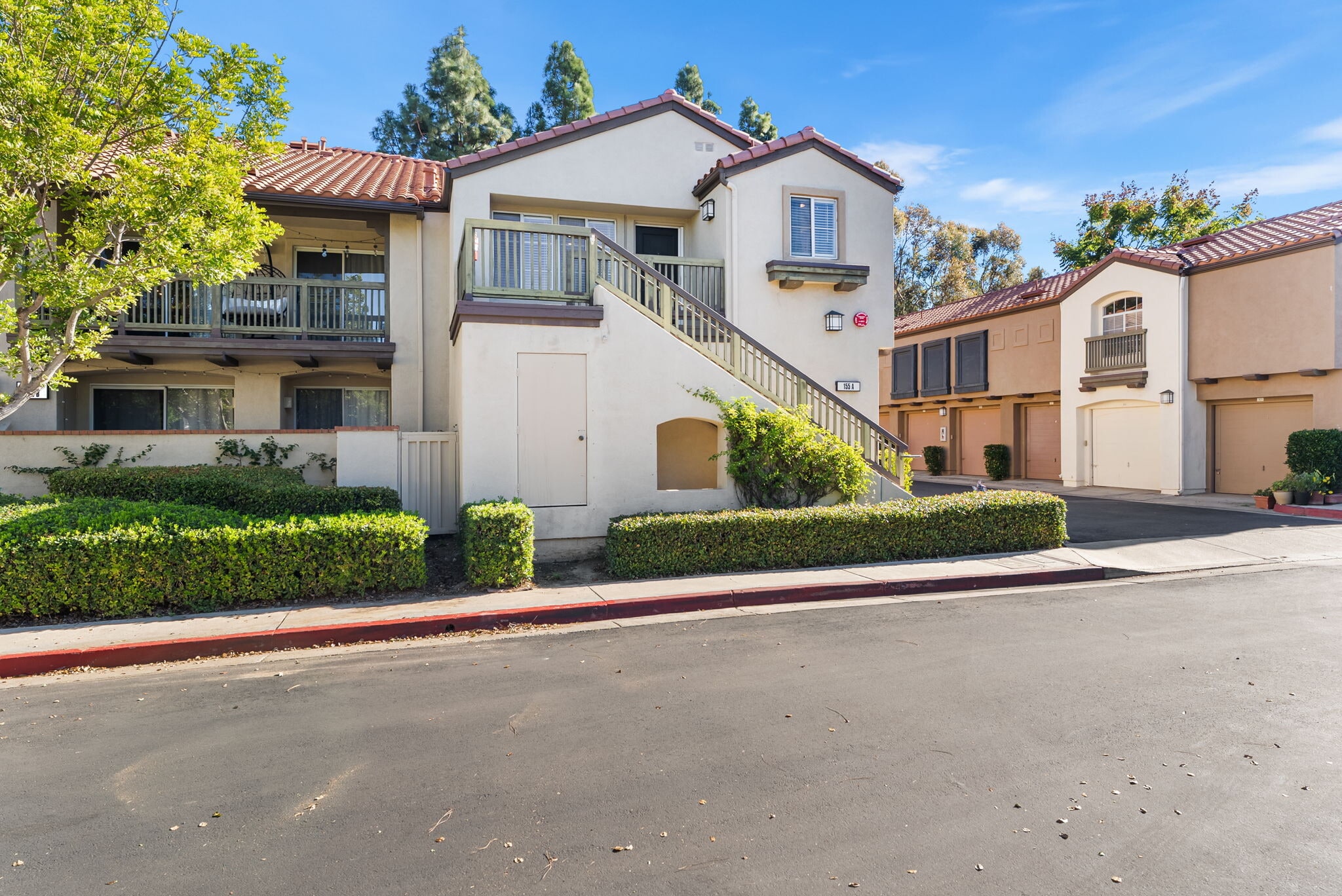 Building Photo - 155 N Cross Creek Rd