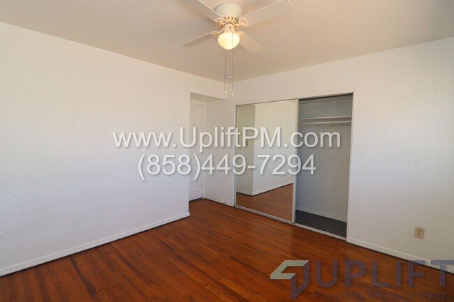 Building Photo - ** Holiday move in special** $1000 off 1st...