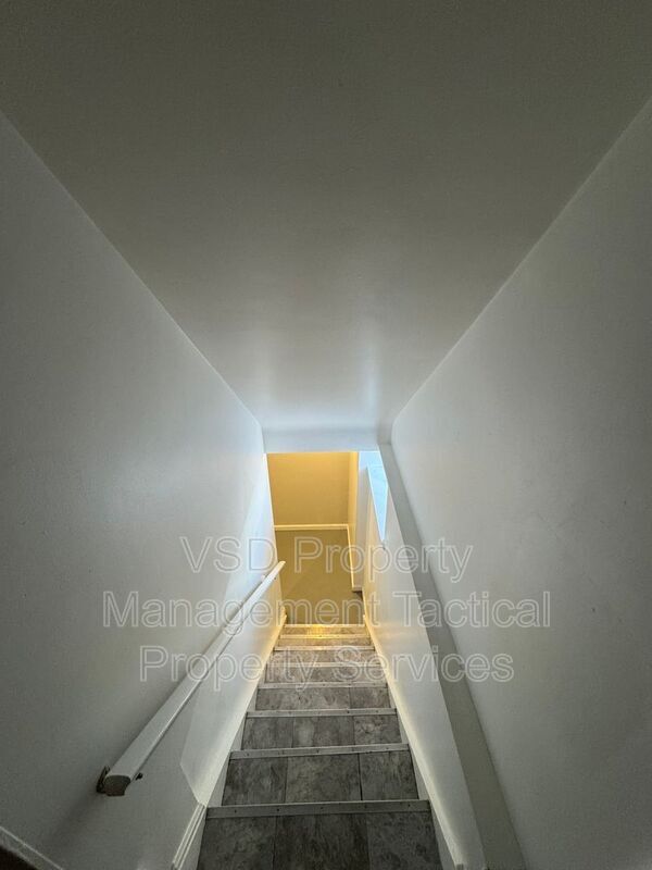 Building Photo - 12930 Havana Rd