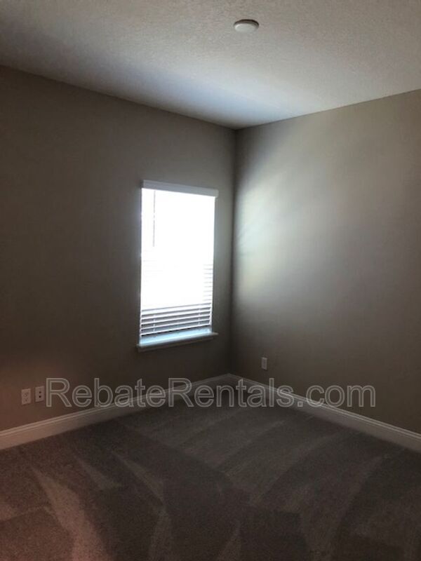 Building Photo - 308 Sweet Oak Wy