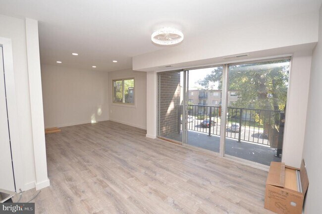 Building Photo - 12705 Dara Dr