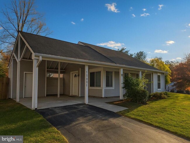 Building Photo - 15901 Perkins Ln