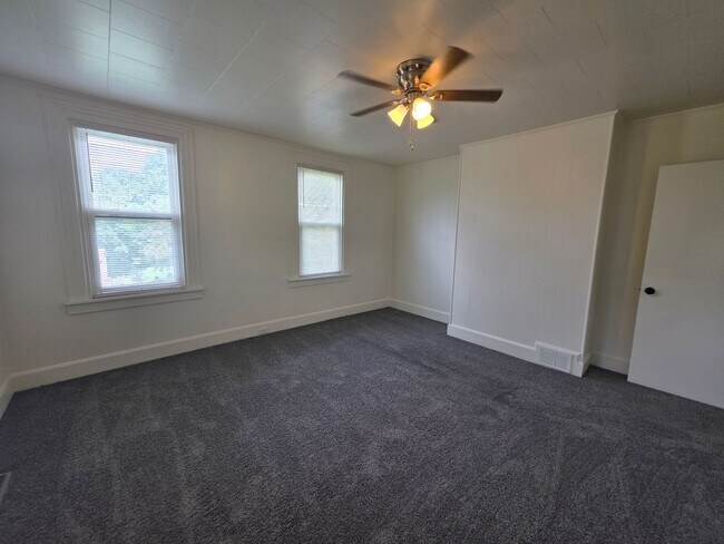 Building Photo - 1341 Herrod St