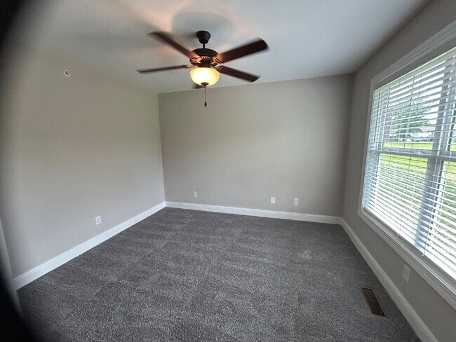 Building Photo - New Townhomes Near TTU!