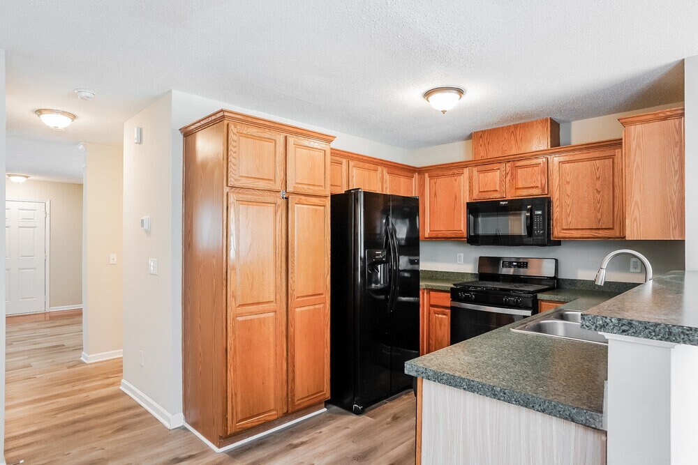 Building Photo - 3917 Apperson Dr