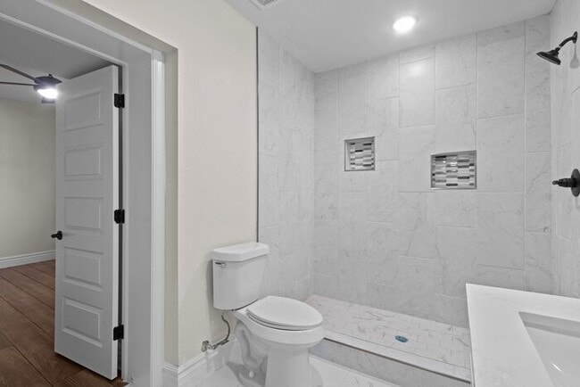 Building Photo - Be the First to Live in This Fully Renovat...
