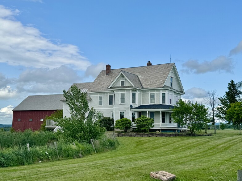 Building Photo - 1046 Ethan Allen Hwy