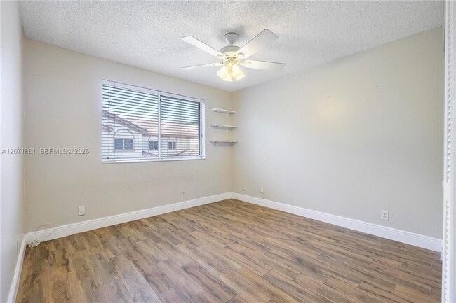 Building Photo - 937 NW 104th Way