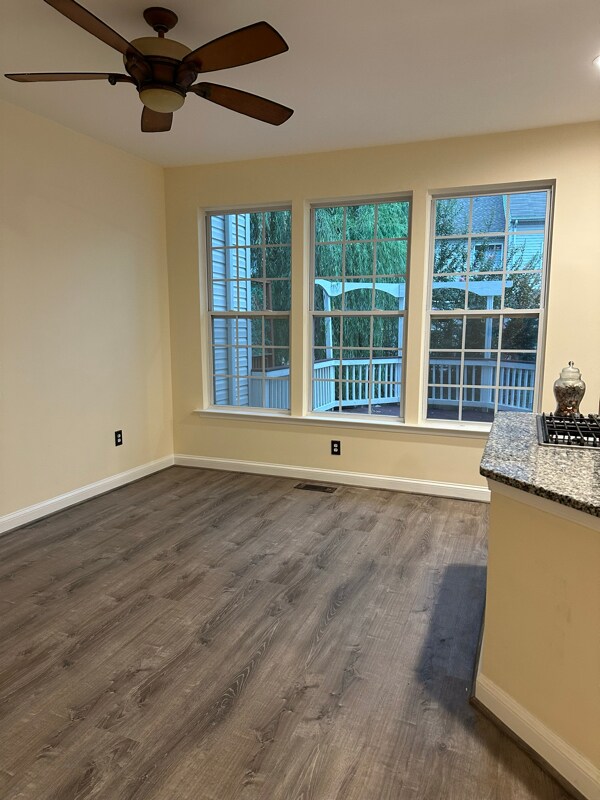 Building Photo - 644 Springhouse Square SE