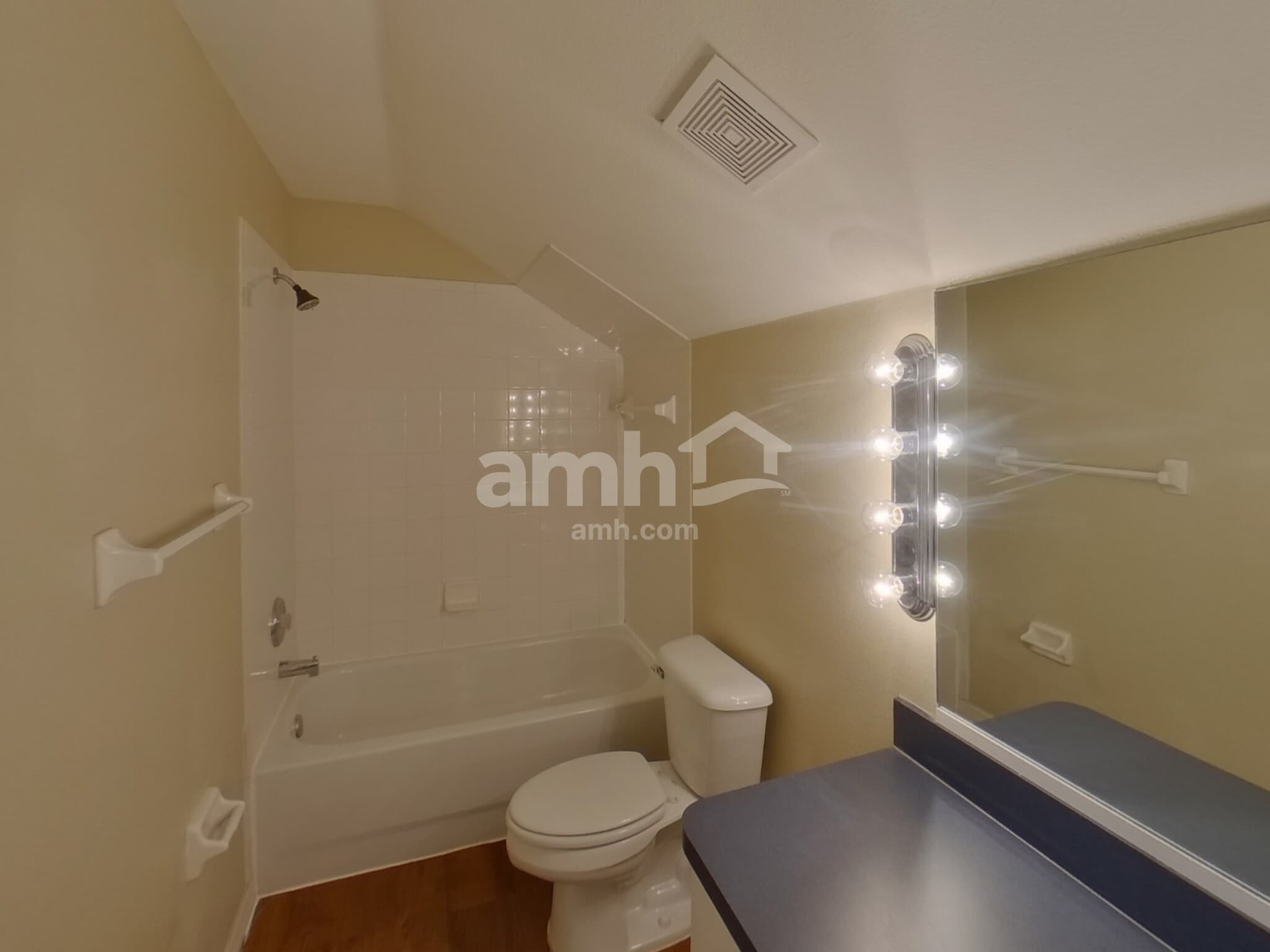 Building Photo - 28721 Seashell Ct