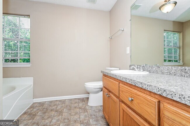 Building Photo - 543 Brewer Dr