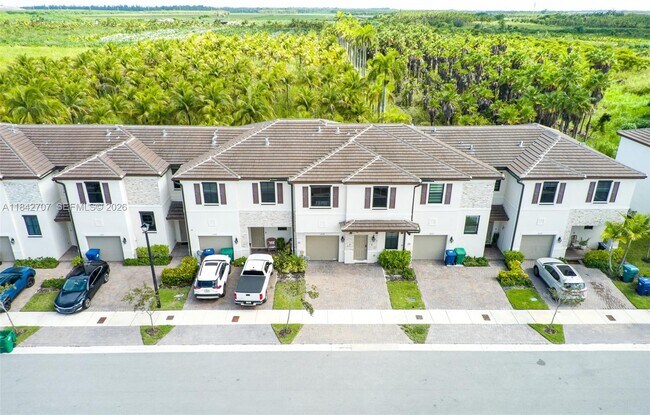 Building Photo - 10118 SW 231st Ln