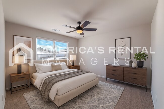 Building Photo - Bright and Spacious Lincoln Townhome for R...