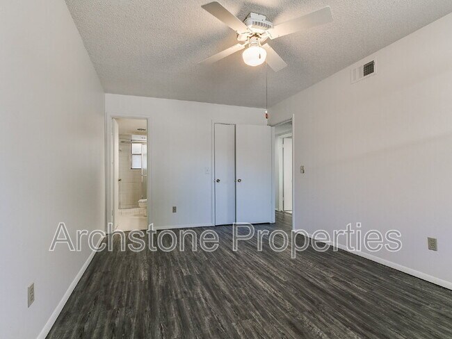 Building Photo - 4508 NW 26th St