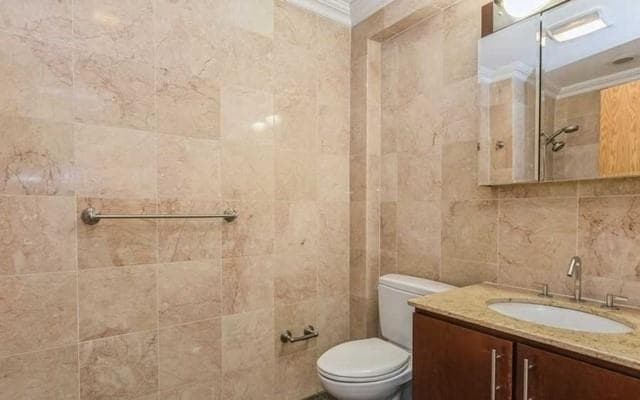 Building Photo - 17 Meadow Rd