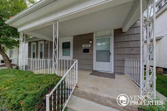 Building Photo - 2153 Indiana Ave