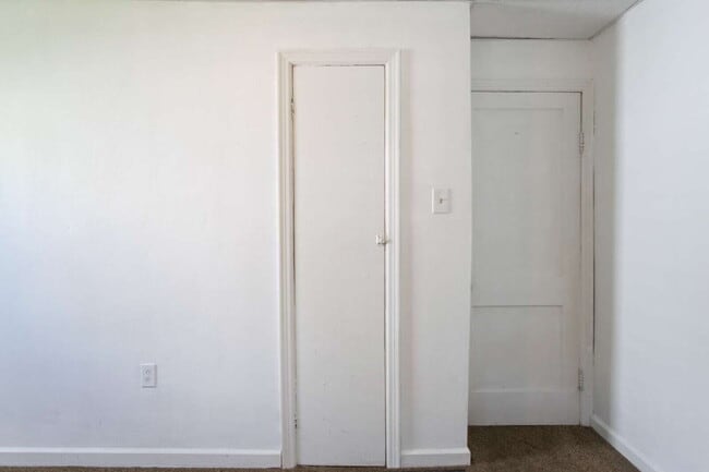Building Photo - Affordable 2-Bedroom Home Near Downtown Xenia