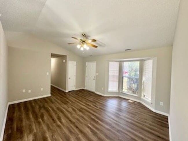 Building Photo - Porter Ridge-Ranch w/ Garage on Cul-de-Sac Street