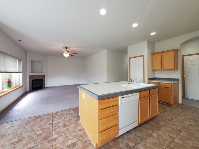 Building Photo - 264 Thyme Cir