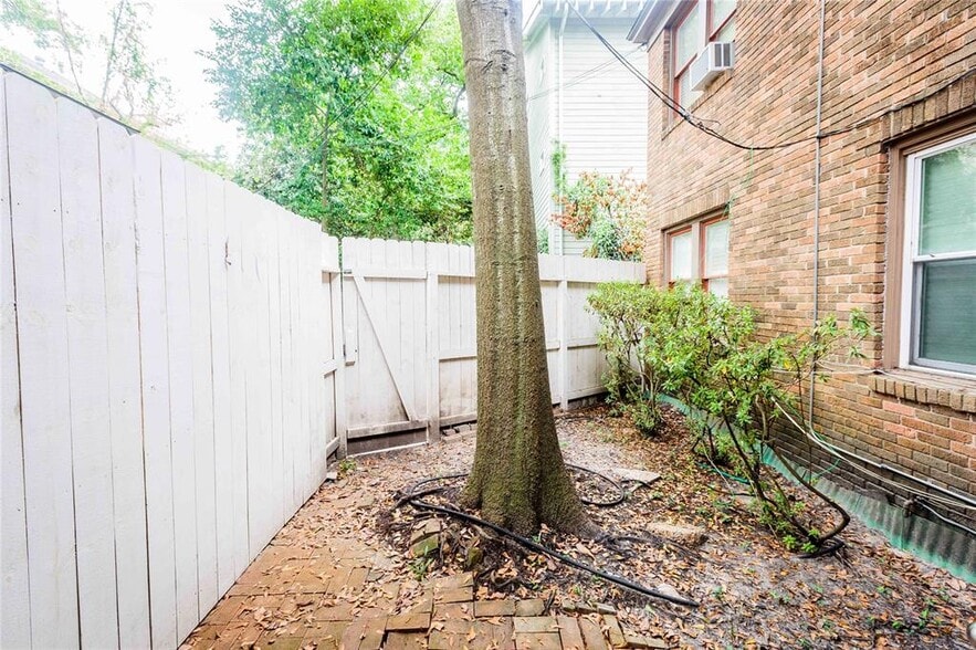 back patio area - 1212 Milford St
