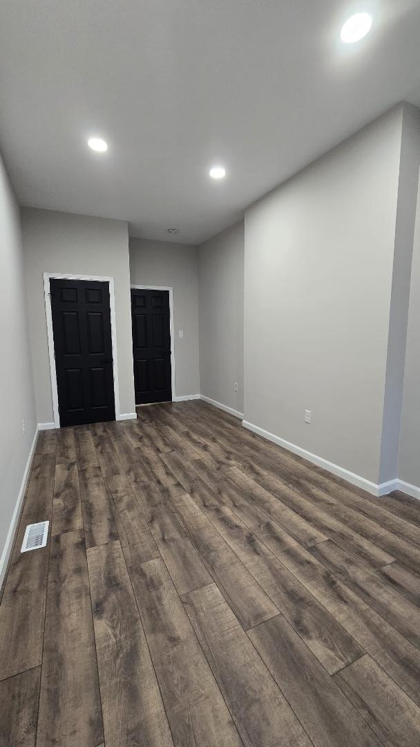 Building Photo - 940 Harlem Ave