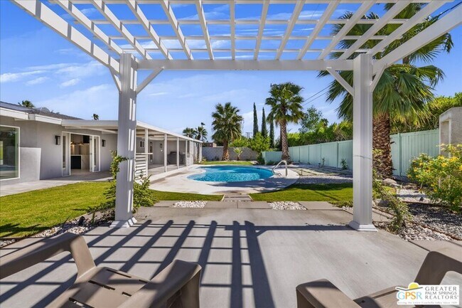 Building Photo - 505 E Molino Rd