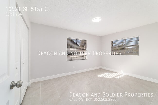 Building Photo - 10921 SE 51st Ct