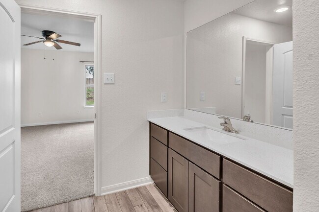 Building Photo - 4536 Skipador Dr