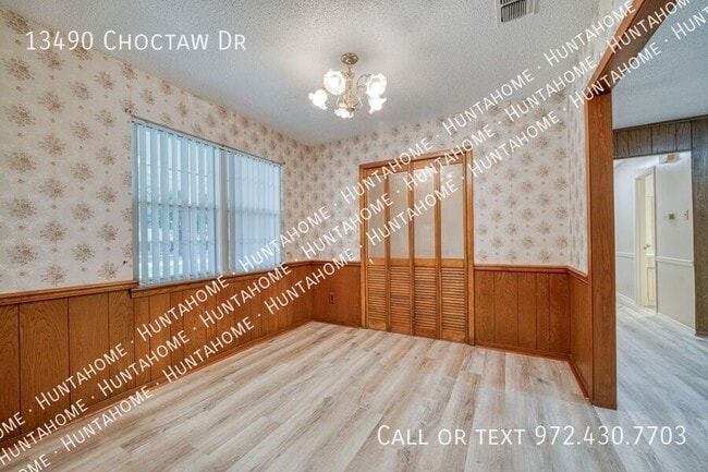 Building Photo - 13490 Choctaw Dr