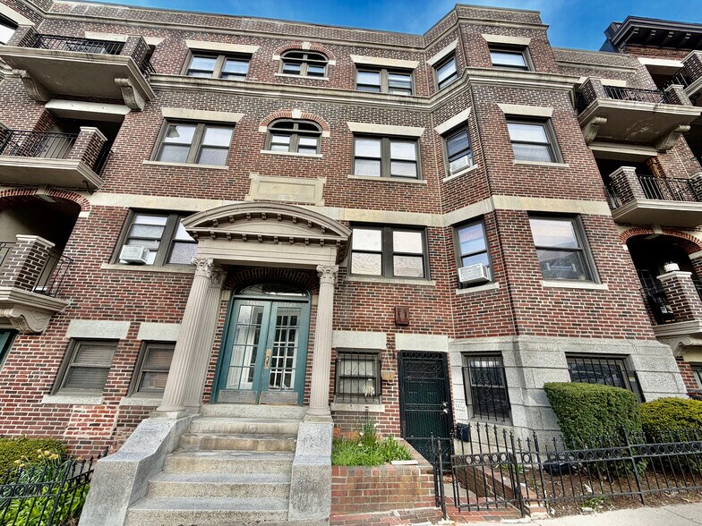 Building Photo - 1468 Commonwealth Ave