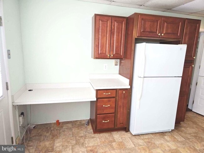 Building Photo - 6049 Parkers Creek Dr