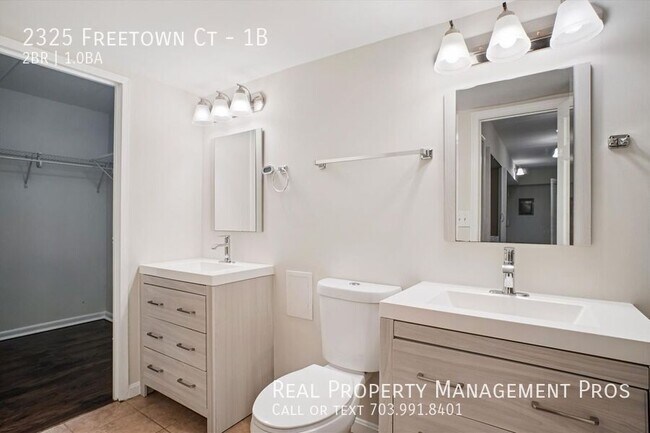 Building Photo - 2325 Freetown Ct
