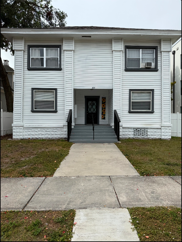 Building Photo - 309 7th St S