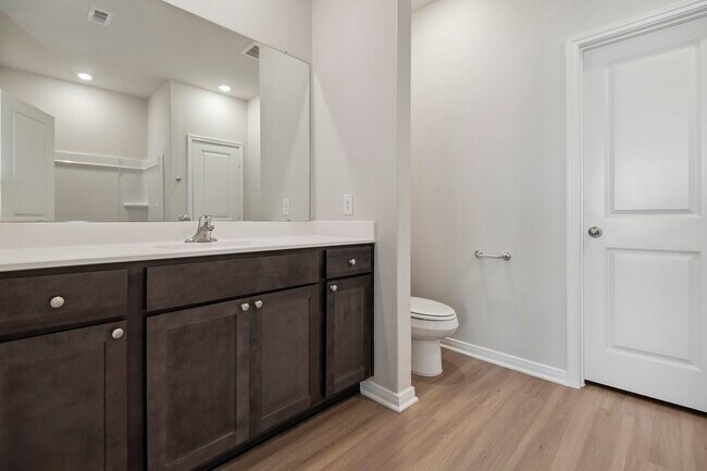 Building Photo - 417 Mustang Trot Dr