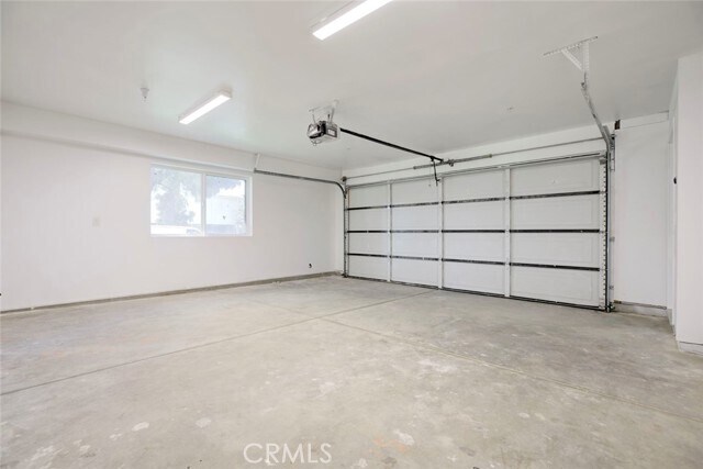 Building Photo - 5648 Cartwright Ave