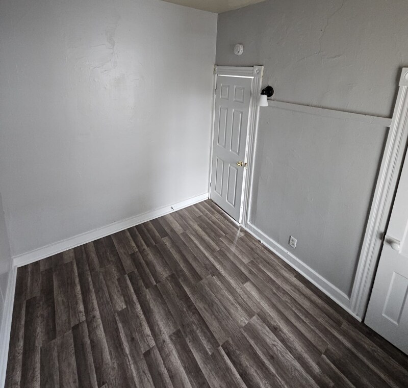 Building Photo - 146 Quail St