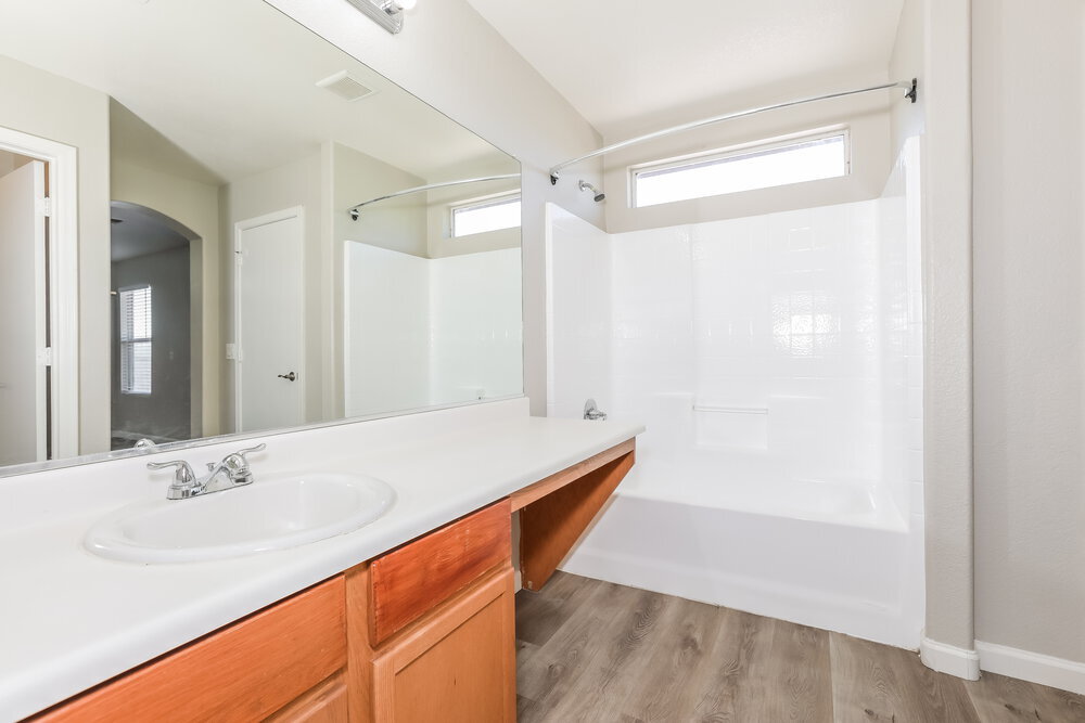 Building Photo - 4836 E Meadow Lark Way