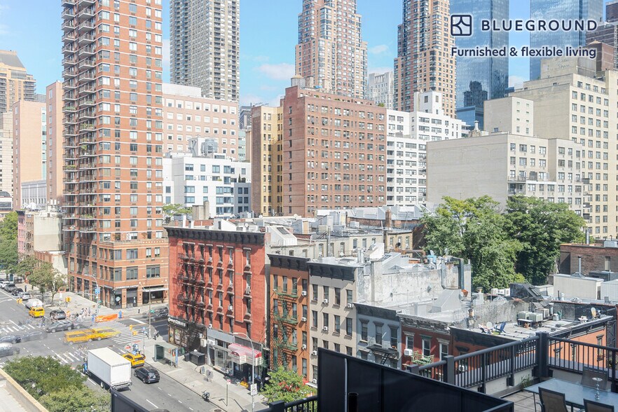 Building Photo - 500 W 56th St