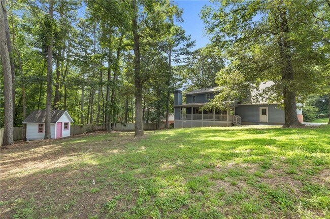 Building Photo - 141 Muddy River Rd