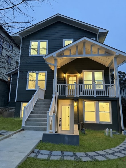 Building Photo - 3217 Central Ave NE