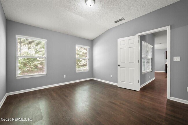 Building Photo - 613 Washington Ln