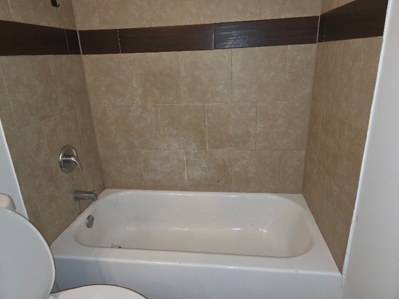 Building Photo - 2920 SE 53rd Ct