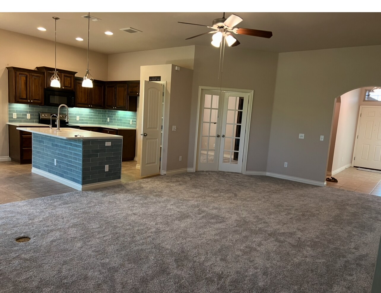 Building Photo - 18400 Agua Dr