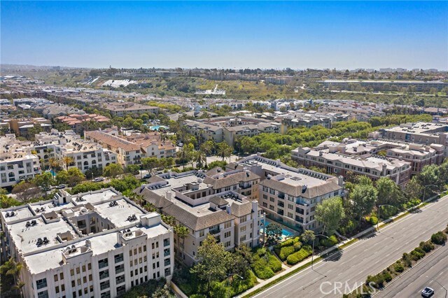 Building Photo - 6001 Crescent Park E